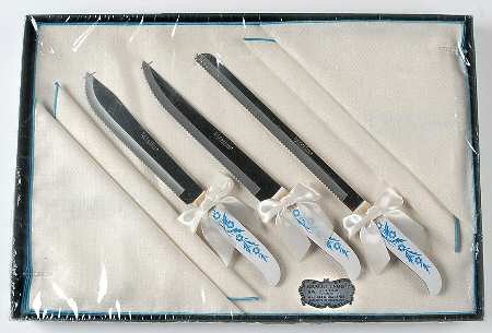 Cornflower Blue 3 Piece Knife & 8 Piece Linen Set by Corning Corelle