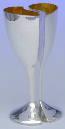 Wedding Promises (Silverplate, Hollowware) (2 Pc) Unterlocking Heart Shape Goblet
