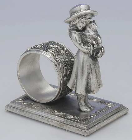 Silverplate Hollowware Figural Napkin Ring