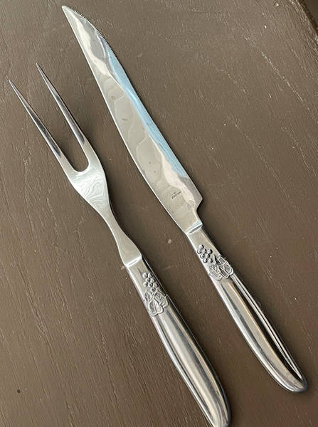 Grape (Stainless) Small Solid 2-Piece Steak Carving Set