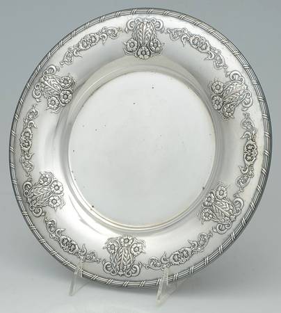 Ardsley (Silverplate, 1921, Hollowware) 11" Round Tray by Oneida Silver