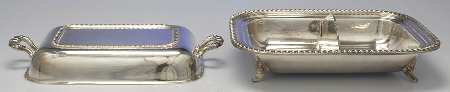 1032 (Silverplate, Hollowware) 12" Rectangular Divided Double Vegetable Bowl