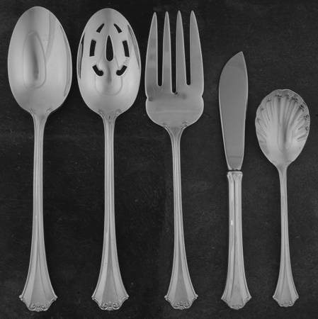 French Chippendale (Silverplate-1981) 5 Piece Hostess Set