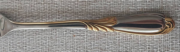 Linda (Stainless-Gold Accent) by Retroneu