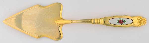 RDF21 (Gold Electroplate) by Royal Doulton