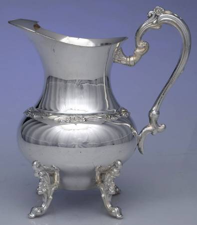 Silverplate Hollowware Plated Water Pitcher with Ice Lip