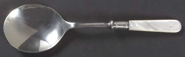Victoria(Silverplate, Pearlhdl, Less Design Band) Fruit Server with Silverplate Bowl