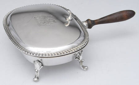 Gadroon (Silverplate, Hollowware) Silent Butler with Hinged Lid
