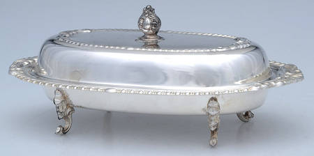 Shell & Gadroon (Silverplate, Hollowware) 1/4 Pound Covered Butter Dish by Sheridan Silver Co