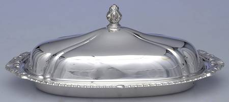 Shell & Gadroon (Silverplate, Hollowware) 1/4 Pound Covered Butter by Sheridan Silver Co