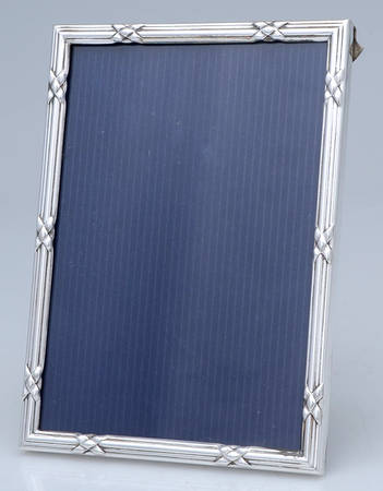 Sterling Hollowware Frame-Holds 5" X 7"