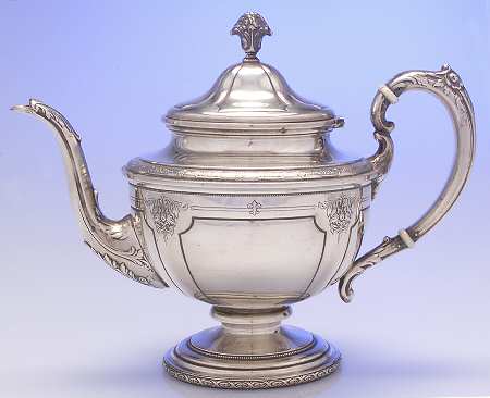 Louis XIV (Sterling, Hollowware) Teapot