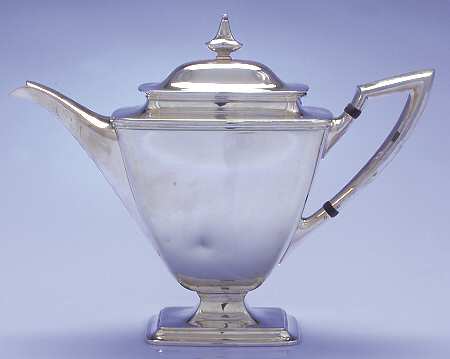 Mary Chilton (Sterling, Hollowwaree) Teapot