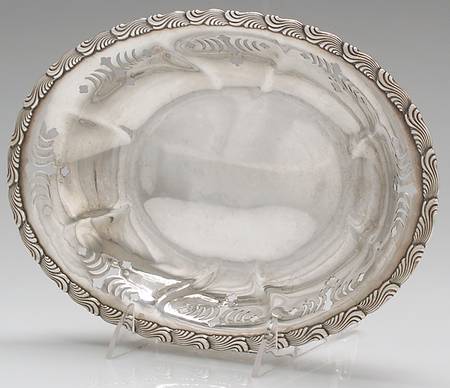 Wave Edge (Sterling, 1884, Waves, Hollowware) 11" Bread Tray