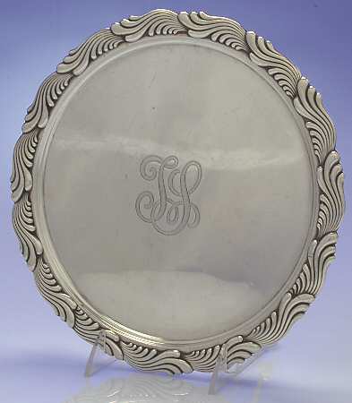 Wave Edge (Sterling, 1884, Waves, Hollowware) 10" 4 Toed Round Tray