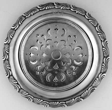 Wave Edge (Sterling, 1884, Waves, Hollowware) Round Open Butter with Strainer