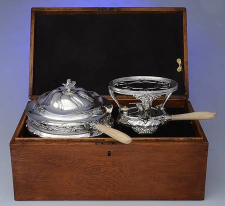 Wave Edge (Sterling, 1884, Waves, Hollowware) Chafing Dish & Lid, Liner, Stand, Burner & Case
