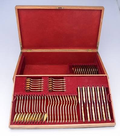 English King Gold (Str, 1885, Gold Vermeil) 61 Piece Estate Set with Flatware Chest