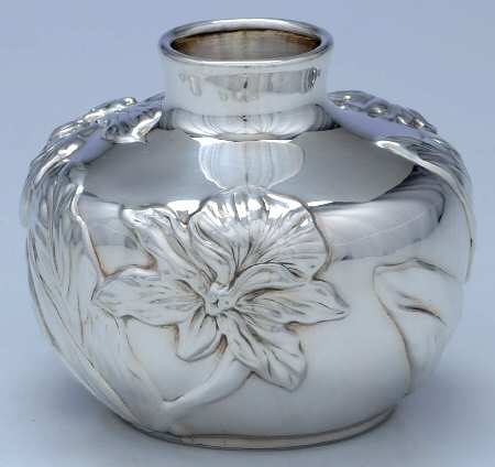 TIS76 (Sterling, Hollowware) 3" Vase