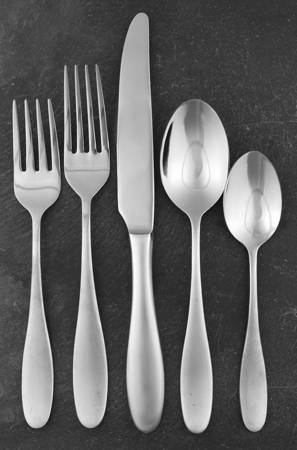 Satin Petal (Stainless) 5 Piece Place Setting