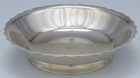 26045 (Sterling, Hollowware) 7" Low Round Vegetable Bowl