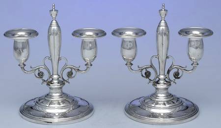 Old Colonial (Sterling, Hollowware) (Set of 2) 2 Light Weighted Candelabra