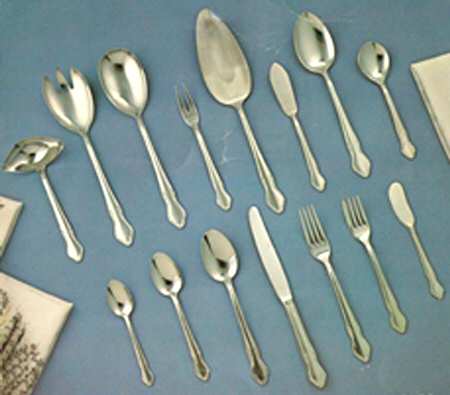 Marie Antoinette (Sterless) Pie Server with Stainless Blade