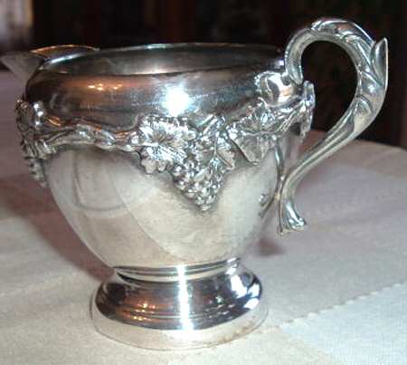 2563 (Silverplate, Hollowware) by Victoria Silverplate