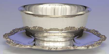 Baroque (Silverplate, Hollowware, Older) Plated Sauce Boat with Underplate
