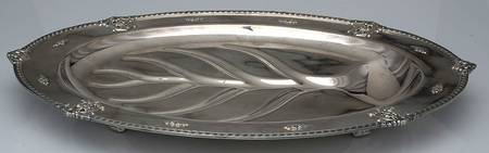 Rose Point (6702, Silverplate, Hollowware) 19" Waiter Tray