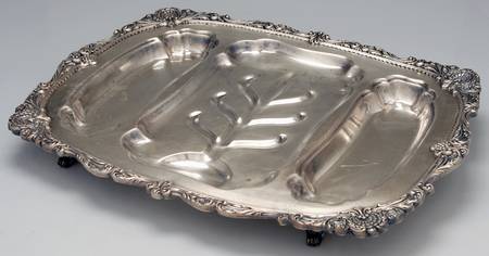 Sir Christopher (Silverplate, Hollowware) Large 3-Part Footed Meat Platter