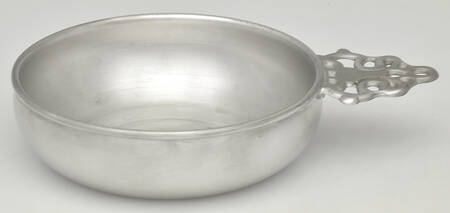 WOP1 (PEWTER, HOLLOWWARE) 5" Porringer