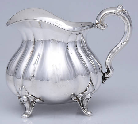 76141 (Hollowware) Creamer