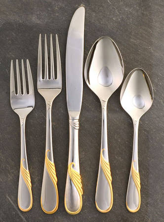 Hilary (Stainless, Gold Accent 5 Piece Place Setting