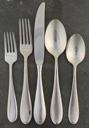 Austen-Harmony (Stainless) 40 Piece Estate Set