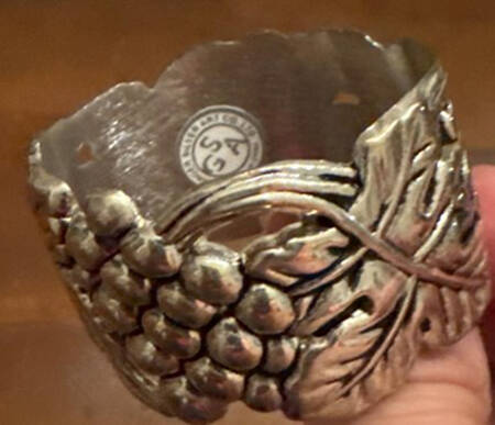 Grape (Aluminum, Hollowware) Napkin Ring