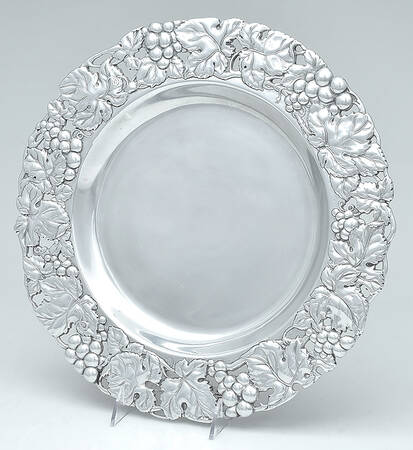 Grape (Aluminum, Hollowware) 14" Round Tray by Arthur Court