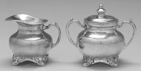 CZT1 (Sterling, Hollowware) Creamer & Sugar with Lid Set
