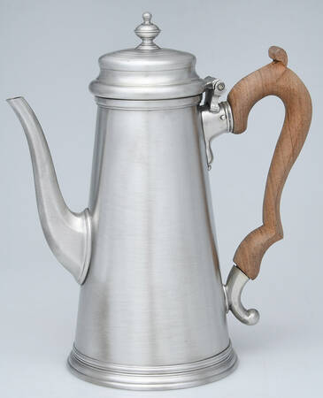 Williamsburg (Pewter, Hollowware) Brown Handle Coffee Pot