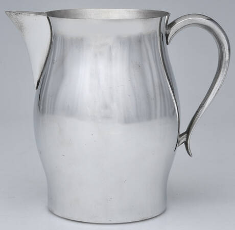 Pewter Hollowware 64 Oz Water Pitcher