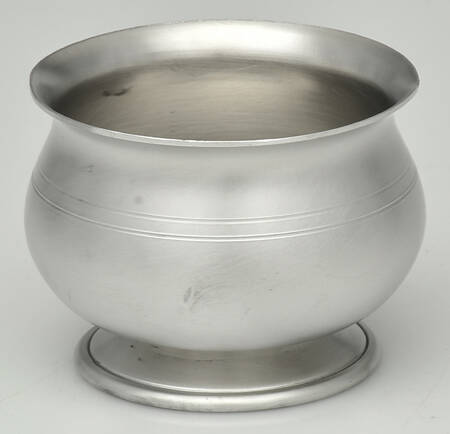 WOP4 (Pewter, Hollowware) Open Sugar Bowl