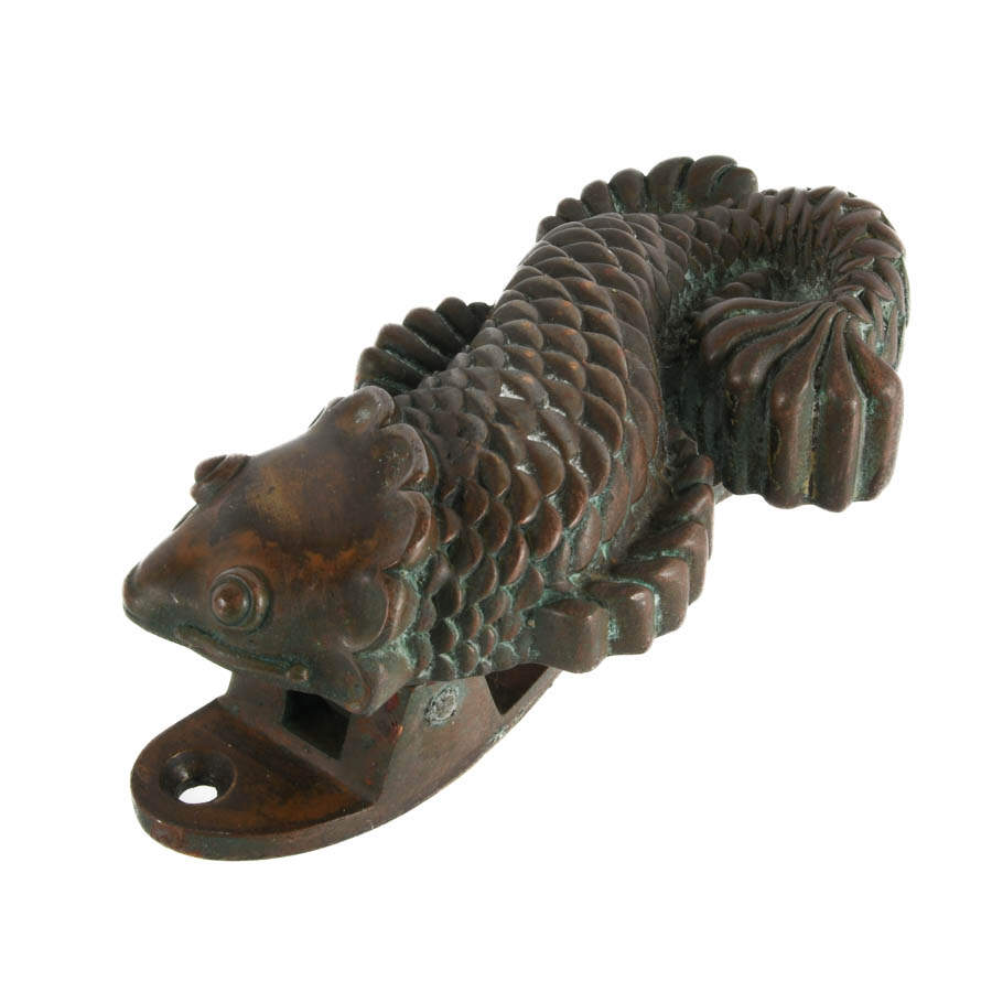 Vincenza Designs Bronze Pollino Koi Door Knocker-4