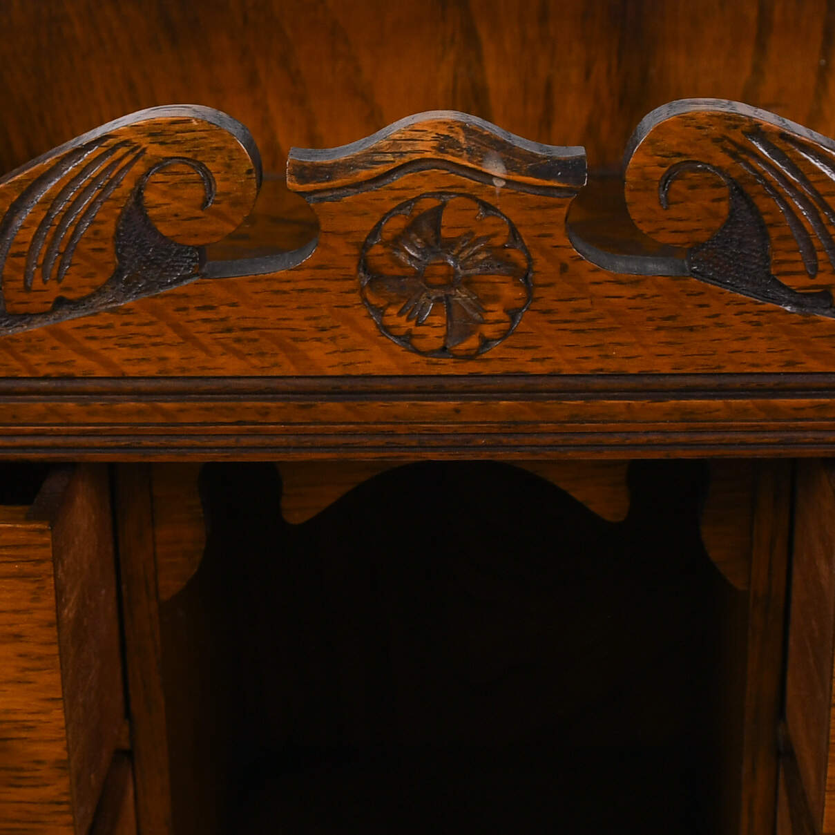 Antique Edwardian Oak Smoking Cabinet Humidor with Key-12