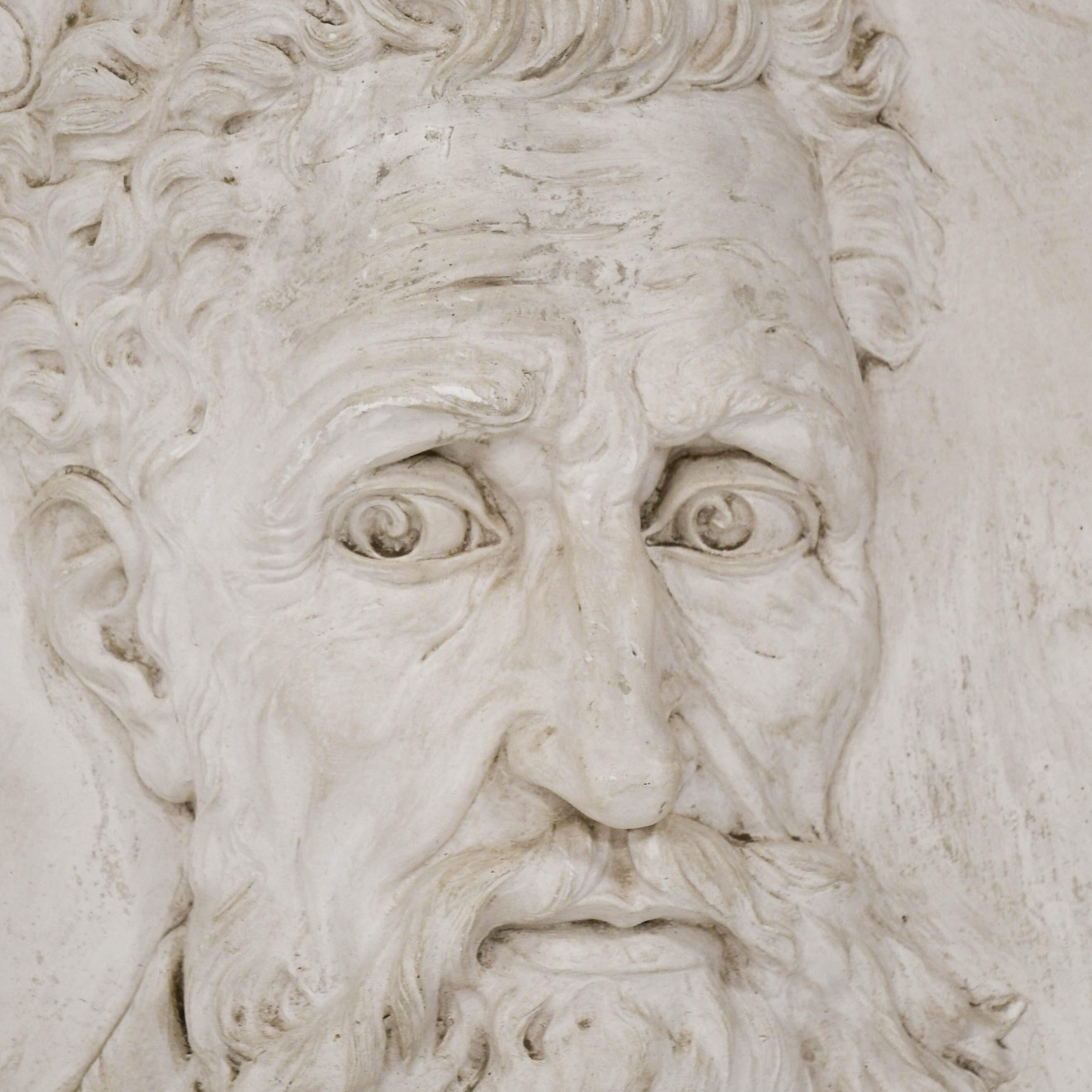 Antique Oversized Carved Roundel Plaster Relief of Michelangelo Buonarroti-3