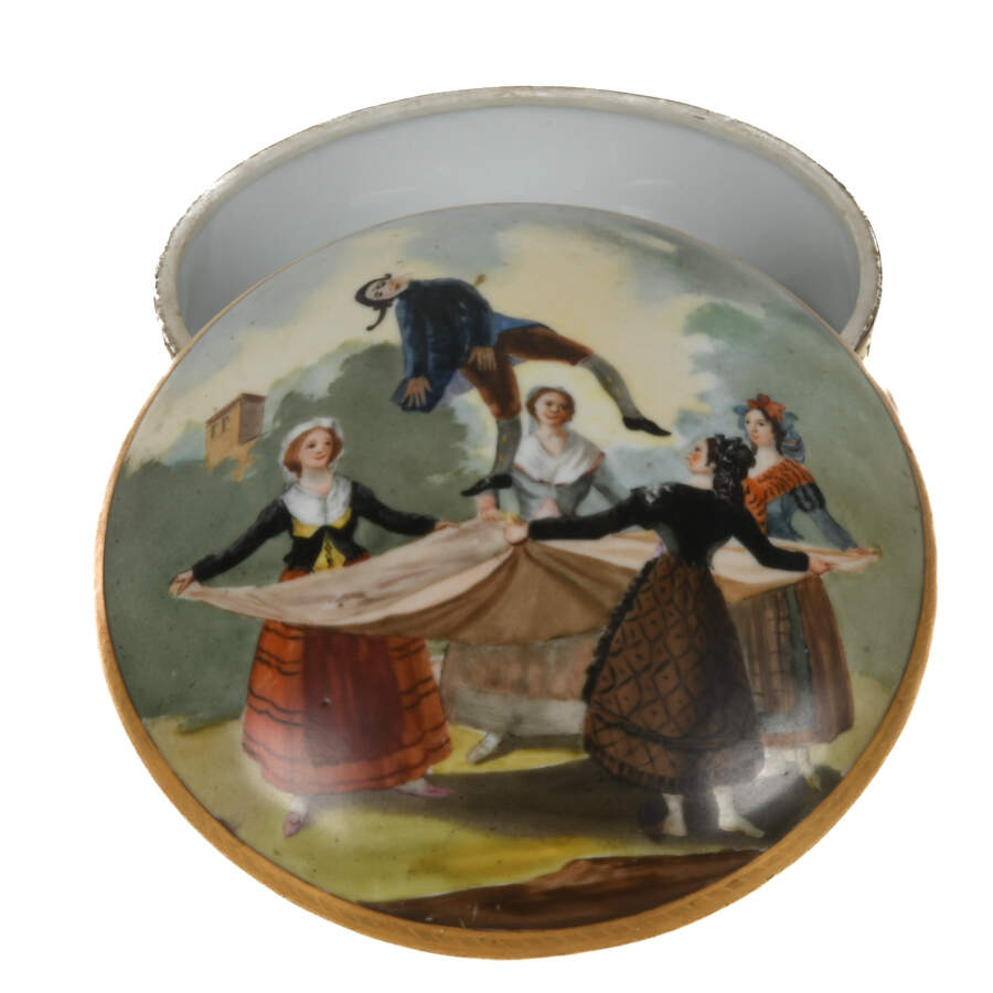 Antique French Round Hand Painted Ladies' Game Sèvres Porcelain Box-4