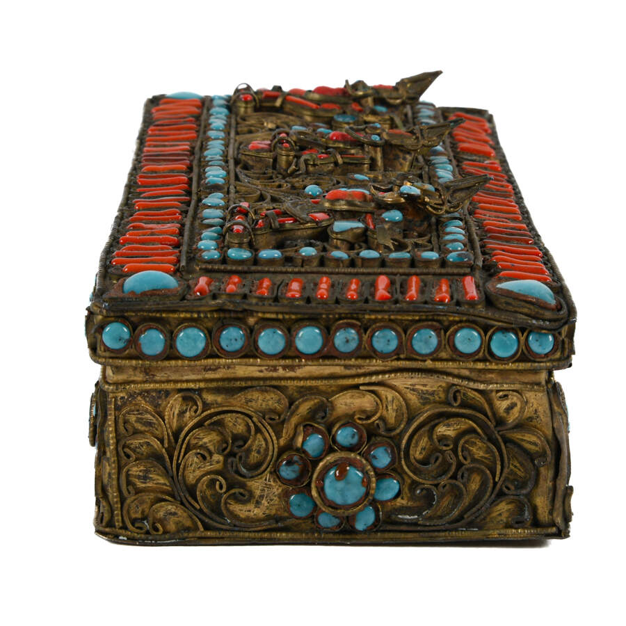 Antique Chinese Tibetan Figure Coral and Turquoise Trinket Box-2
