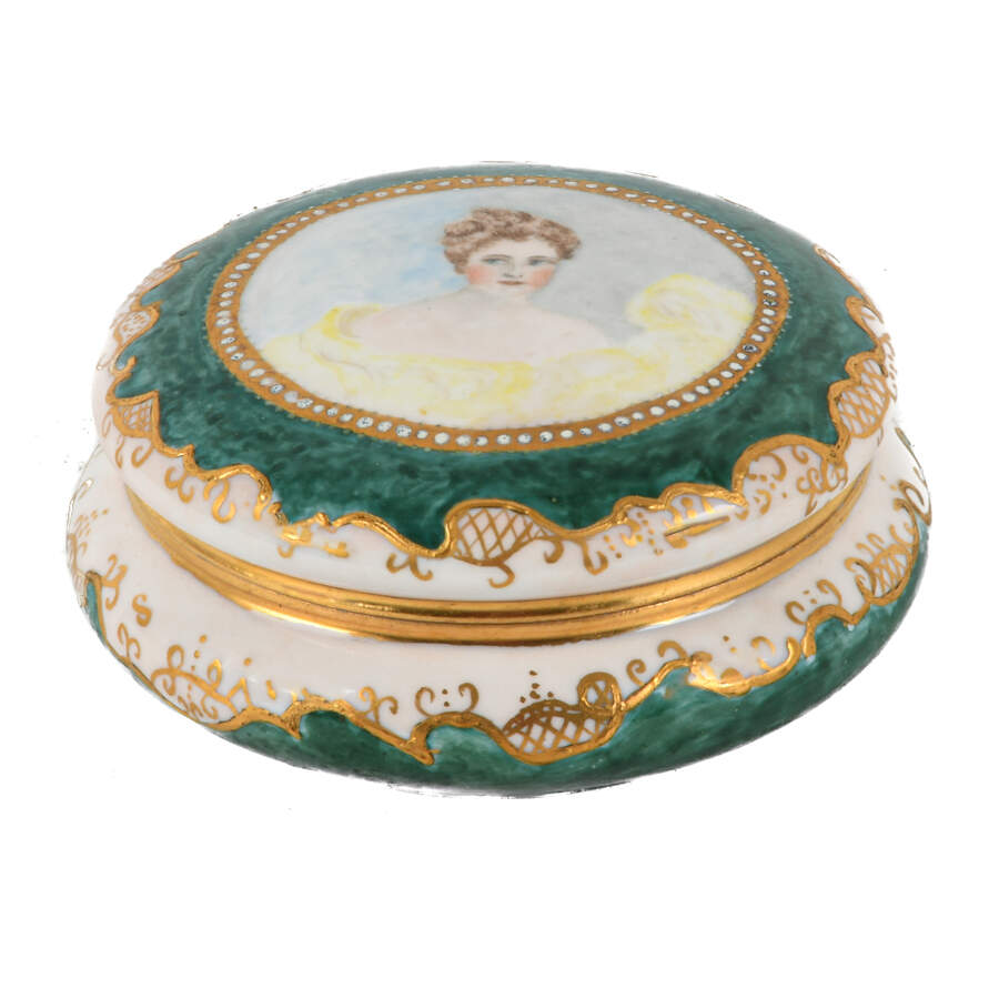 Antique French D&C Portrait Dresser Box-1
