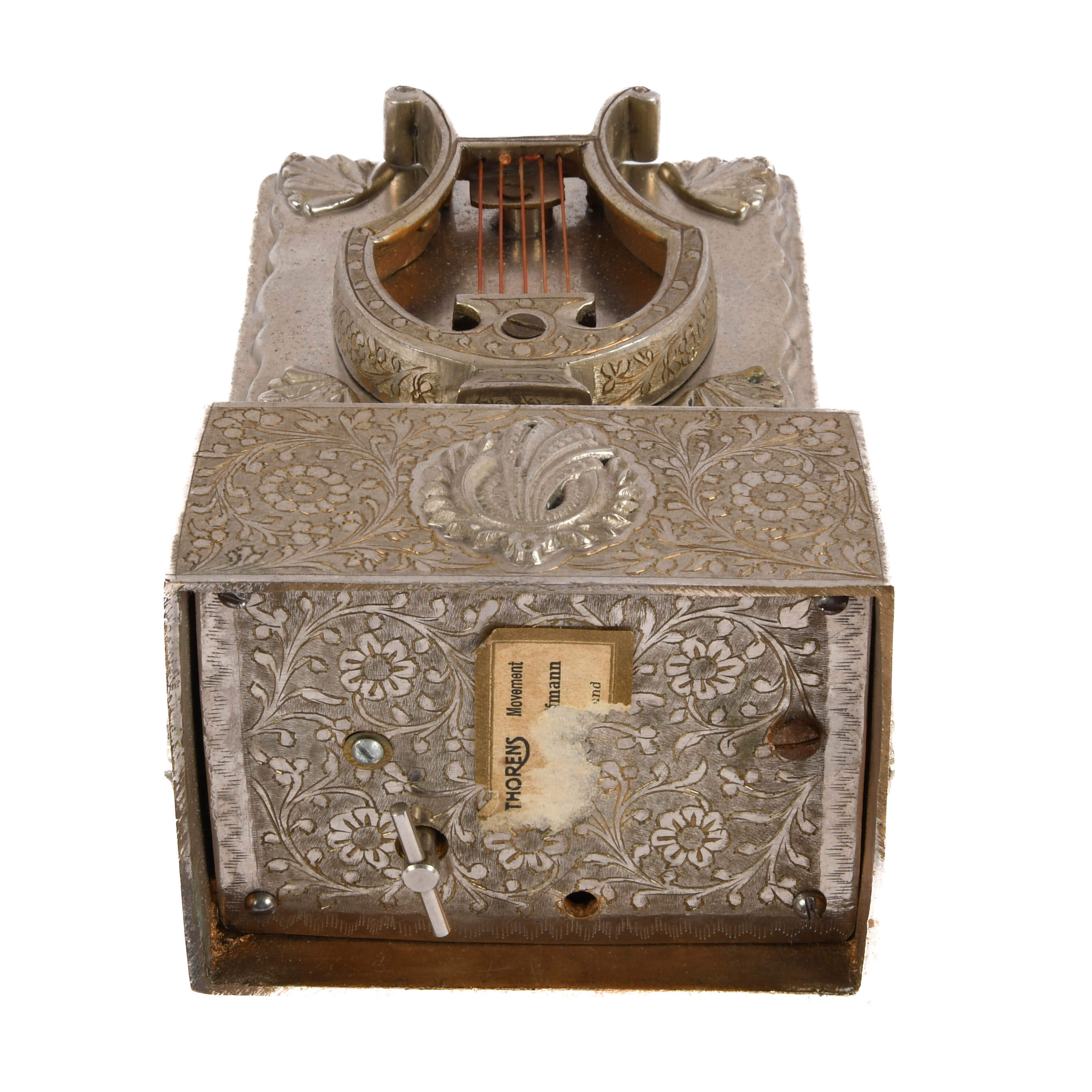 Thrones Figural Music Note Design Cigarette Music Box-7