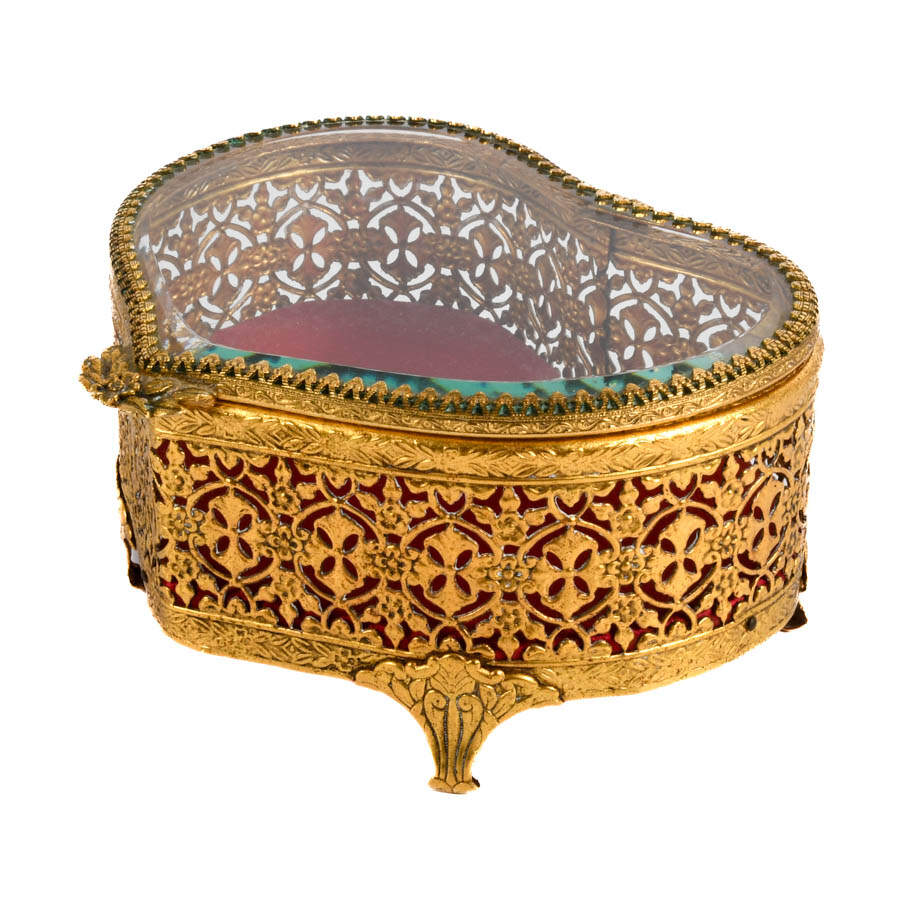 Heart-Shaped Footed Filigree Jewelry Casket-3