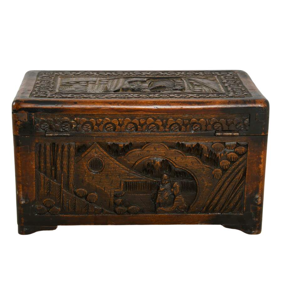Small Scenic Hand-Carved Chinese Camphor Wood Trunk-4